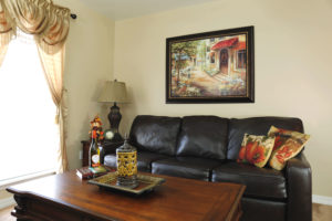 College student housing solutions with fully furnished short term rentals in Bossier City